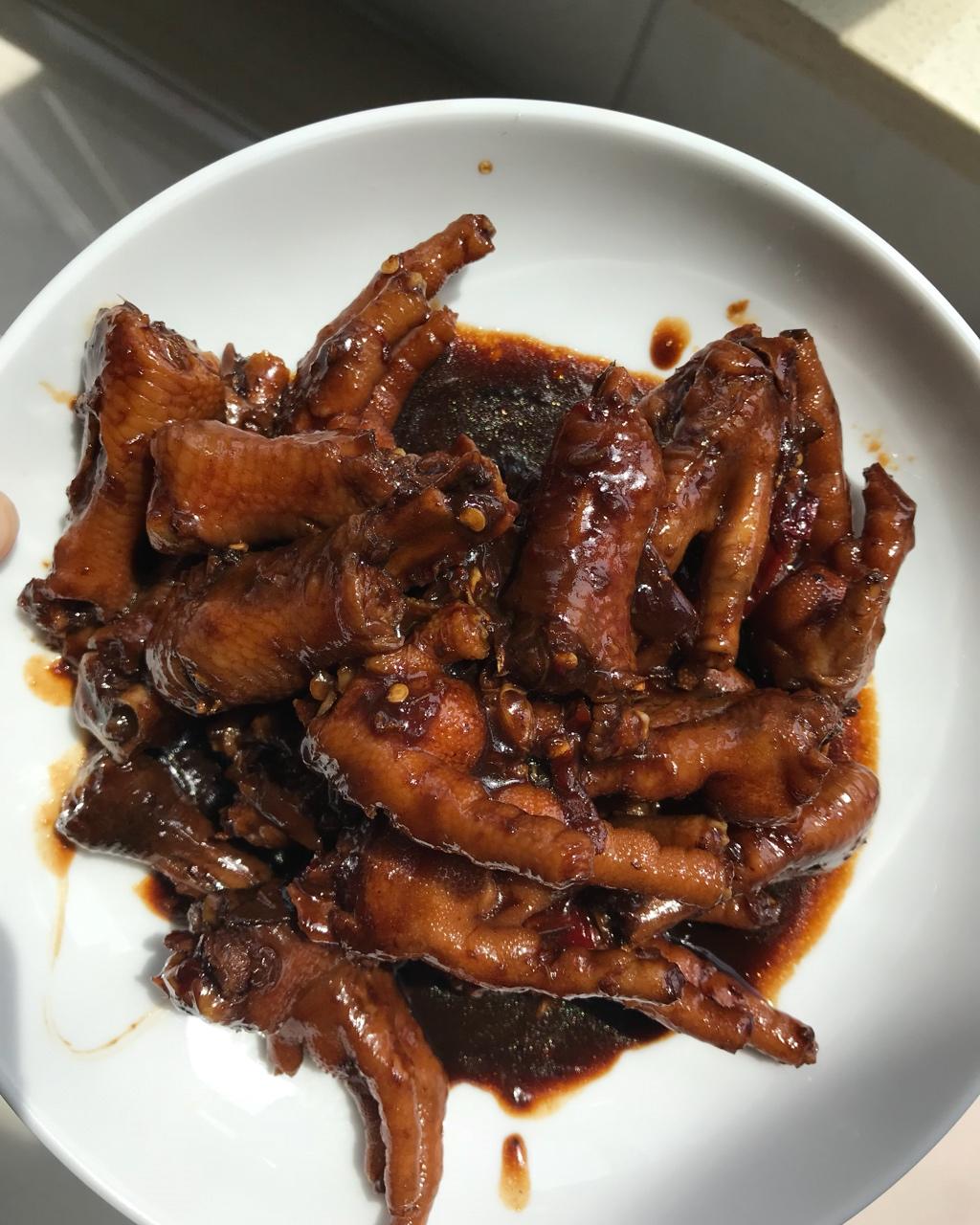 红烧鸡爪