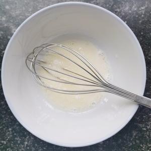酸奶冻芝士蛋糕免烤蒸蛋糕六寸的做法 步骤2