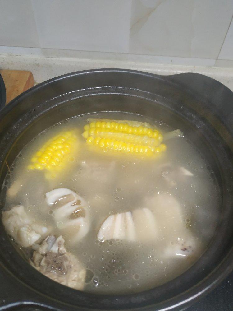 莲藕排骨玉米汤（从这道汤说起，如何煲一碗好喝的汤）