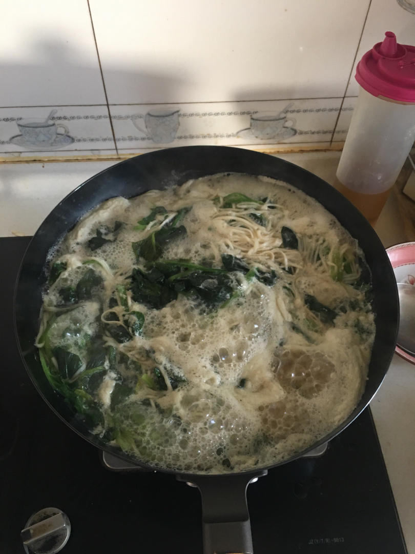 家常快手肉丝菠菜面（回魂面）