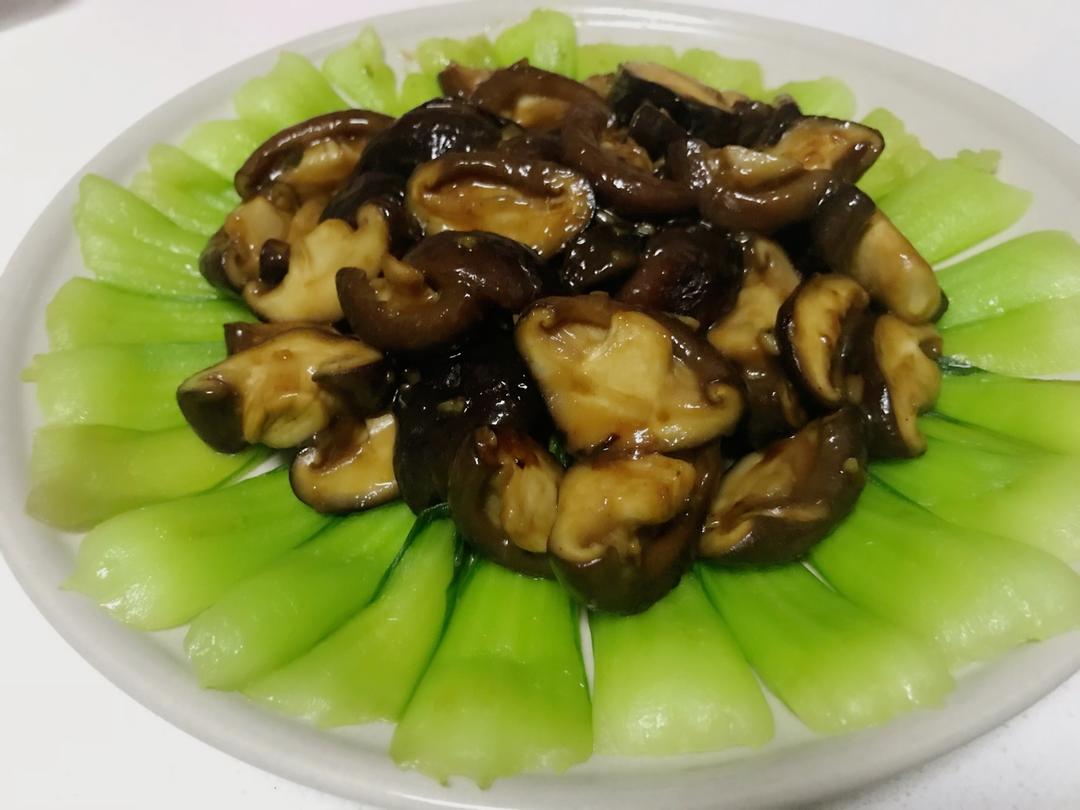 香菇炒油菜