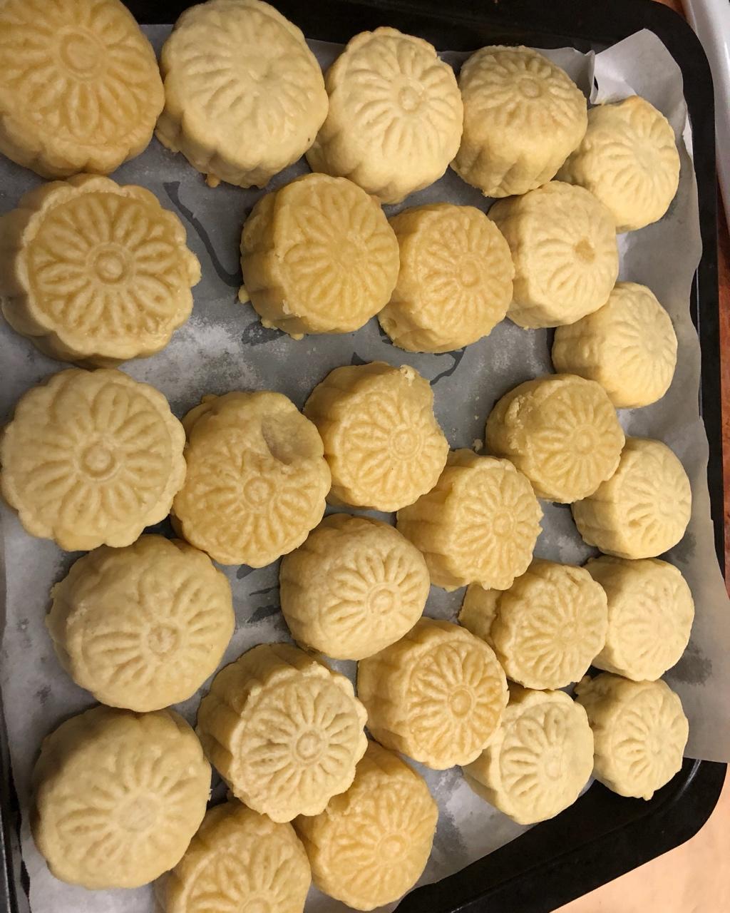 超详细图解版--流心奶黄月饼