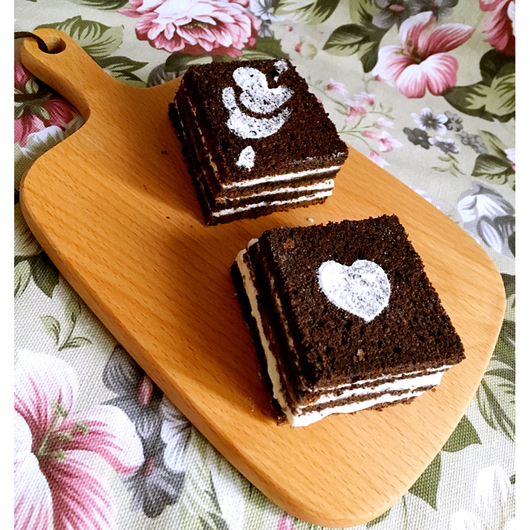 蛋炒饭和西瓜瓜做的奶酪夹心巧克力蛋糕(君之配方)