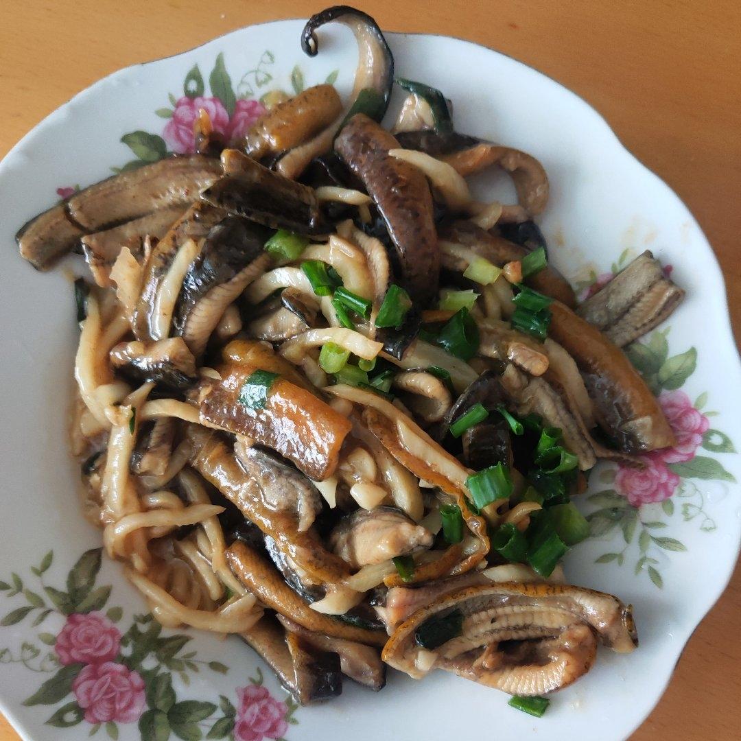 茭白炒鳝丝