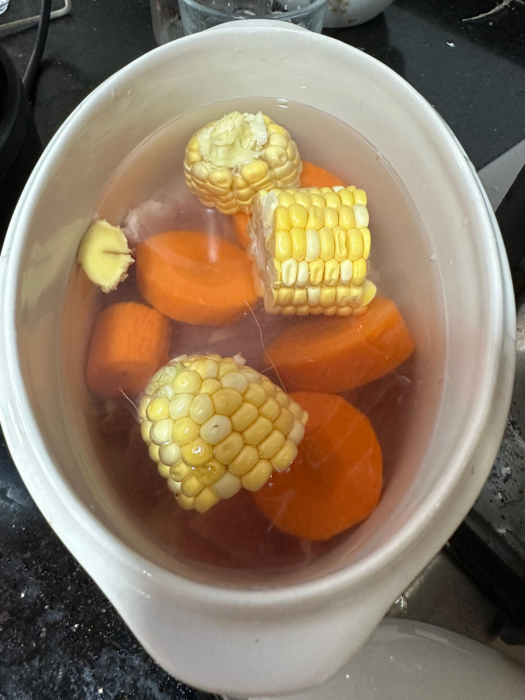 瘦肉玉米胡萝卜汤