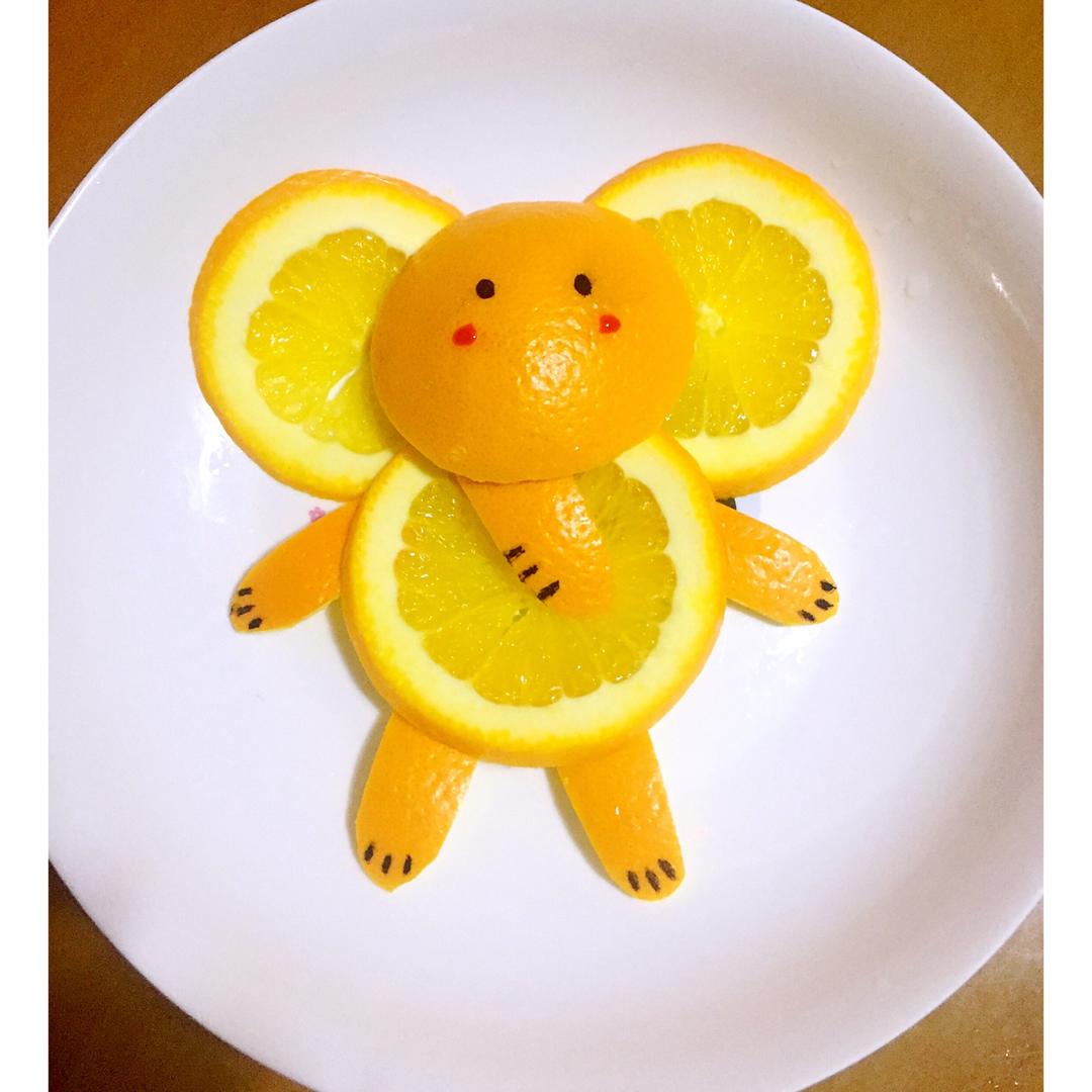 ling_hong做的趣味水果拼盘—大象