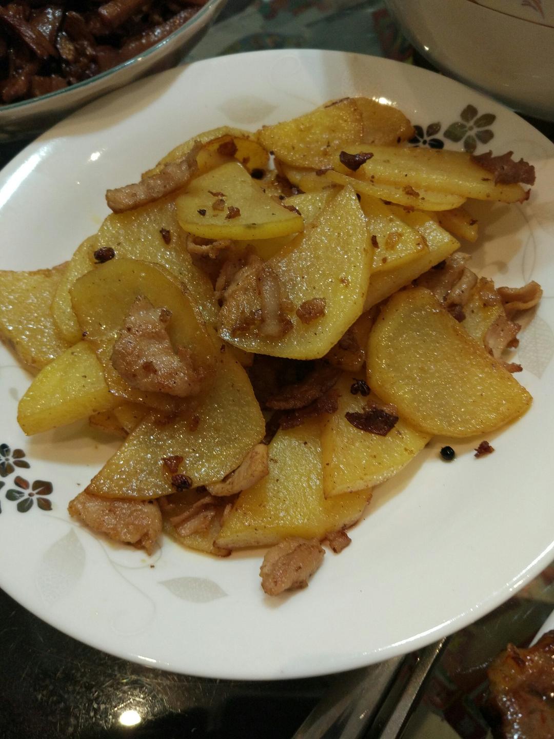 土豆片炒肉