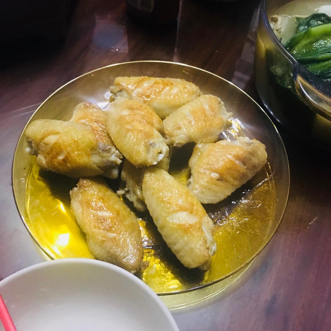 香煎盐焗鸡翅