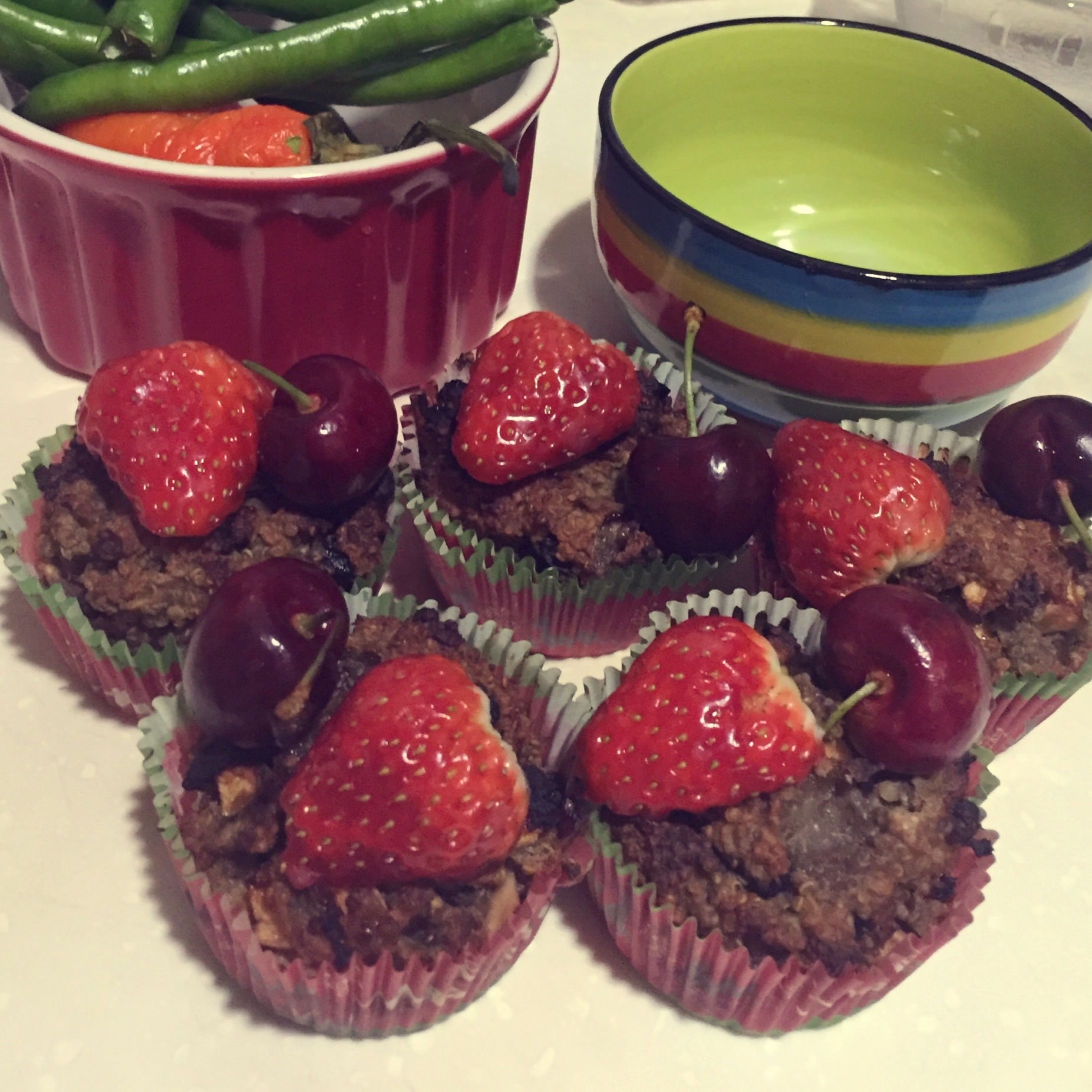 藜麦香蕉草莓早餐杯