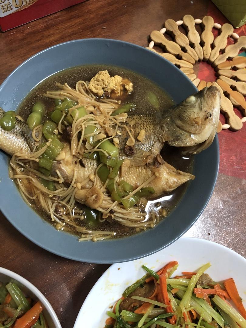 红烧鲈鱼