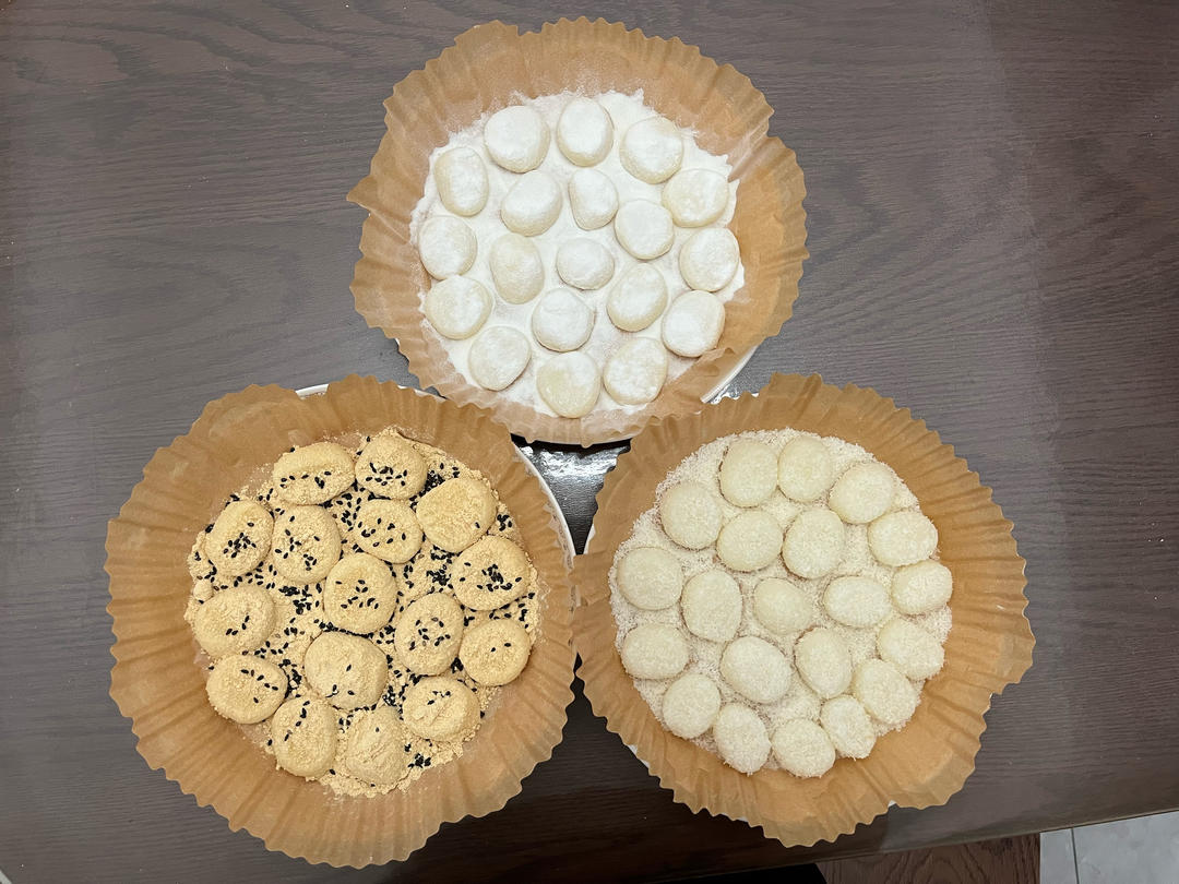 黄豆粉糯米凉糕（糍粑，年糕）粘粘糯糯超好吃，一口一个糯叽叽休闲零食