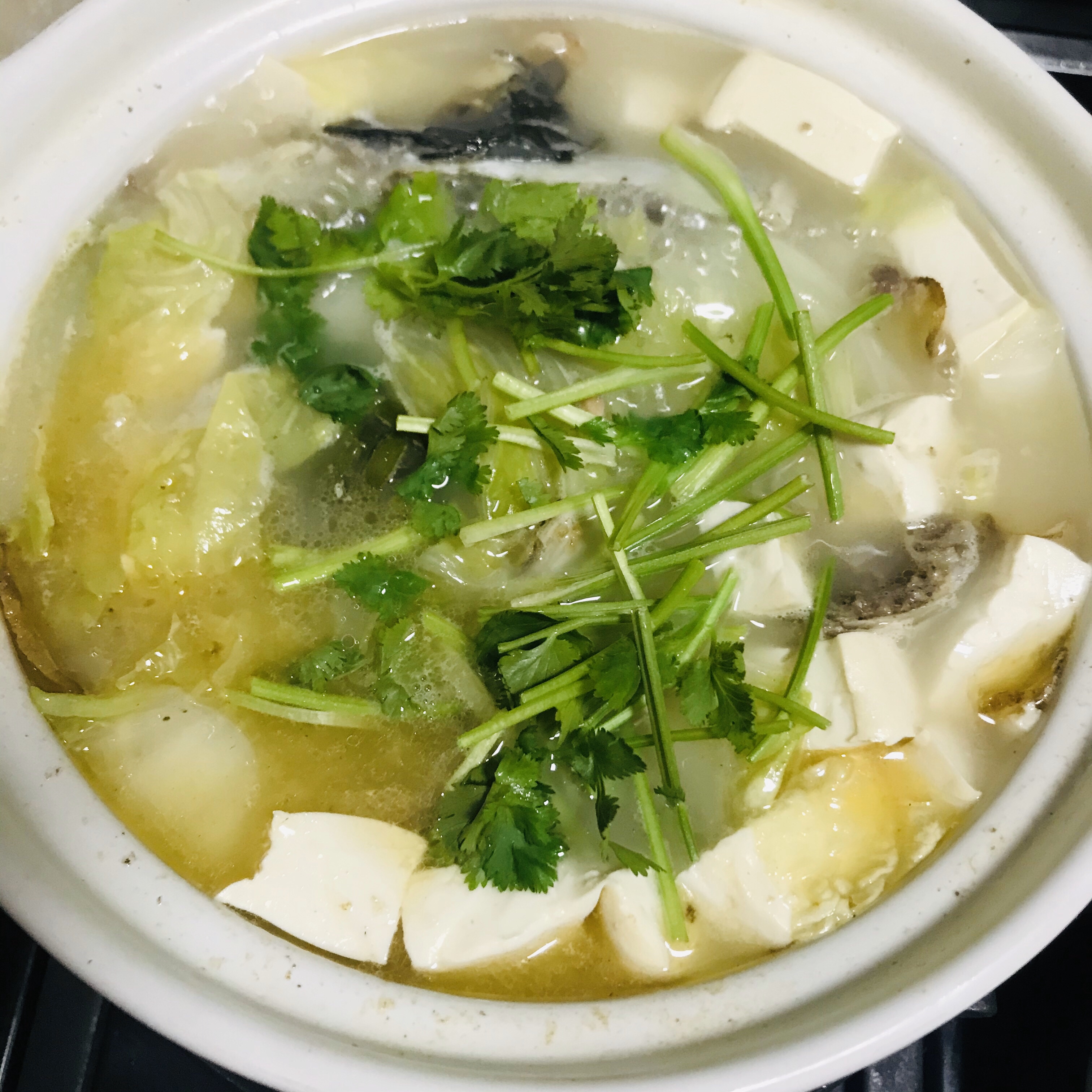 简单的鱼头豆腐汤