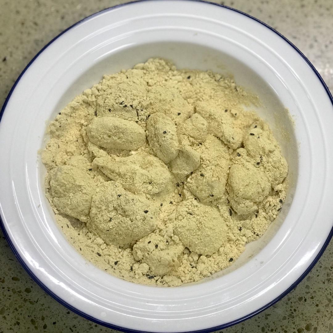 糍粑，糯米糍，黄豆粉粘糯米球【附上黄豆粉的做法】