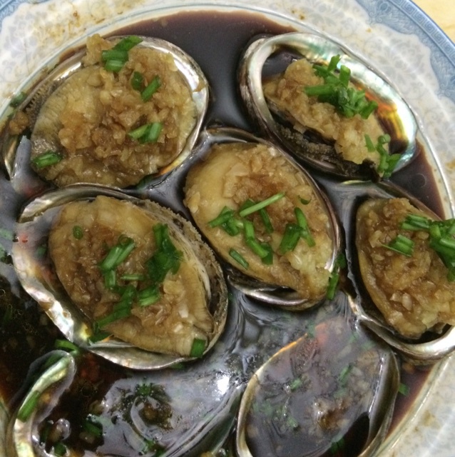 蒜蓉粉丝蒸鲍鱼