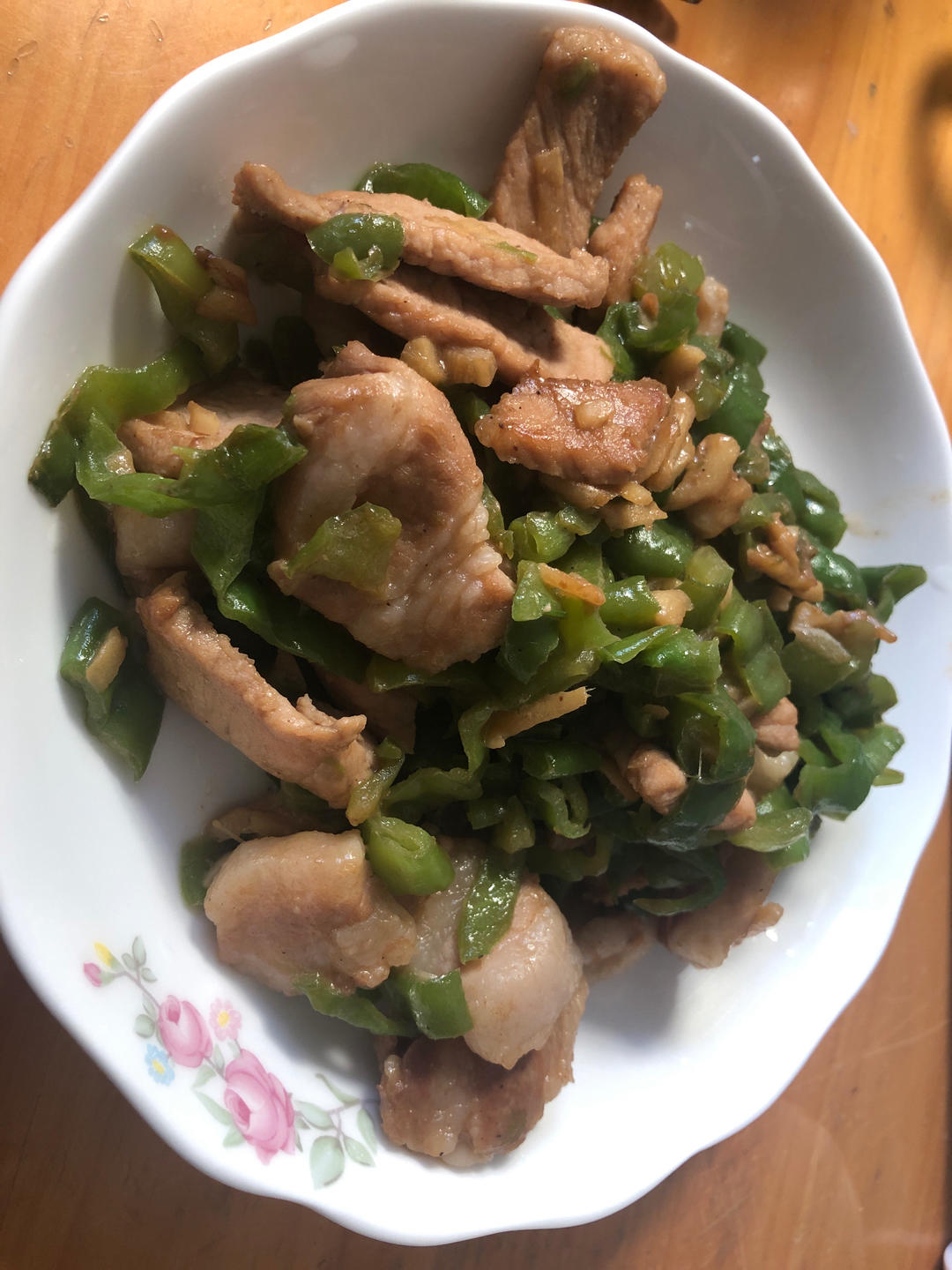 巨下饭的尖椒炒肉片