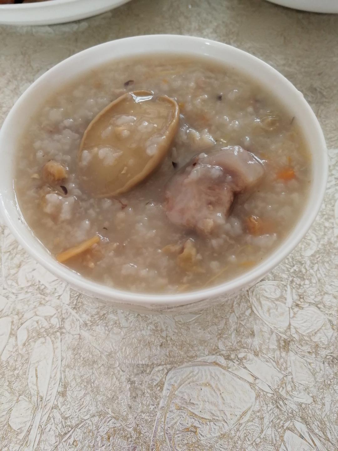 趴趴熊的乖乖元做的鲍鱼干贝粥