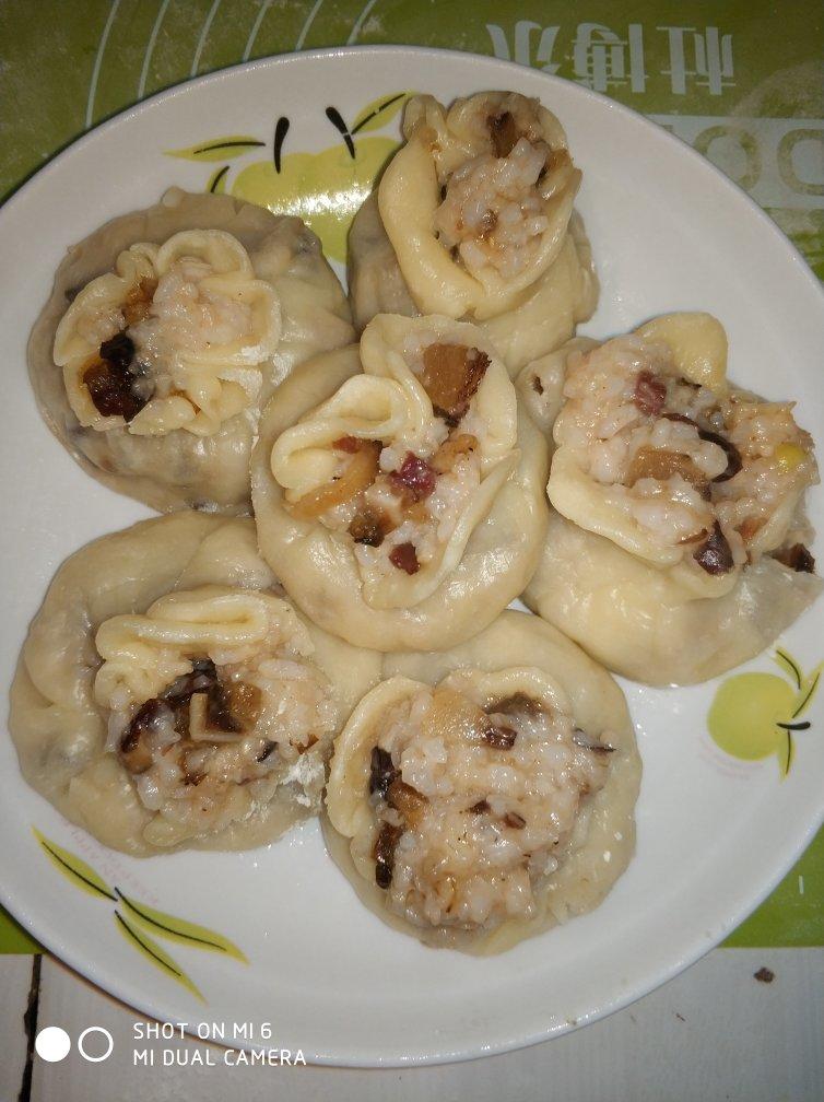 梅干菜腊肉馄饨皮糯米烧麦