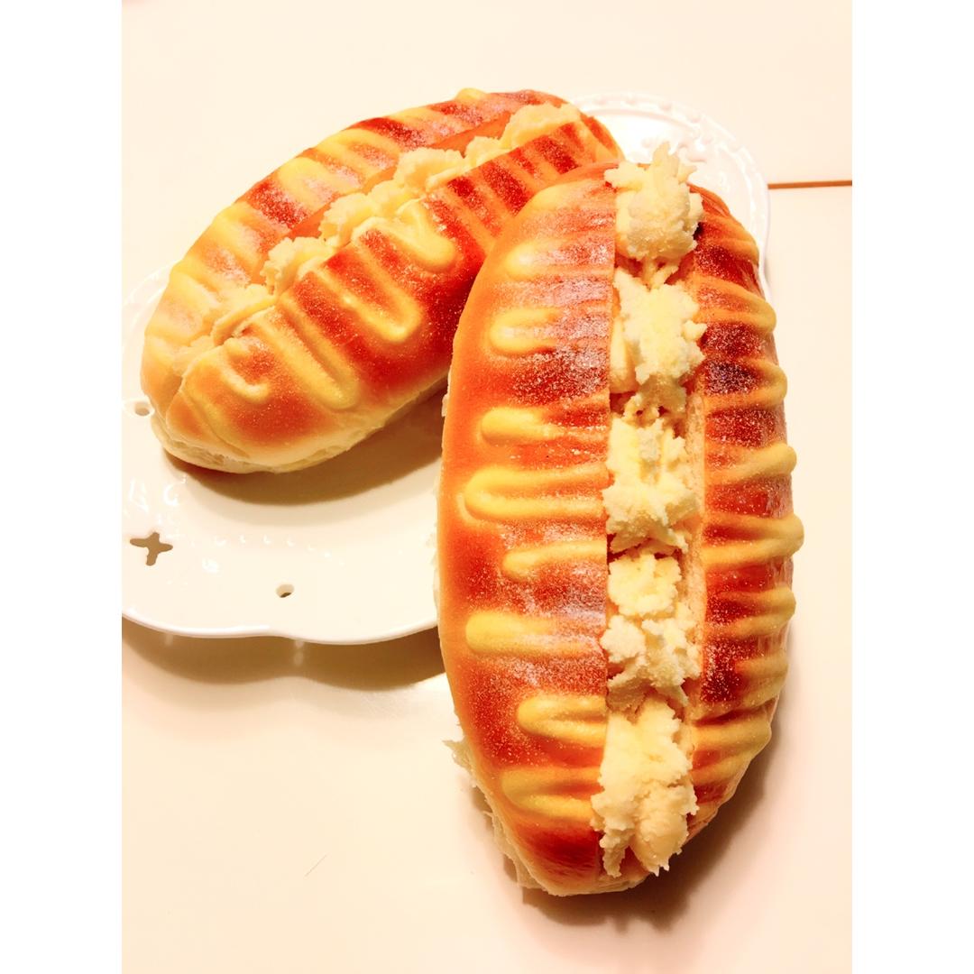 香甜卡仕达小面包