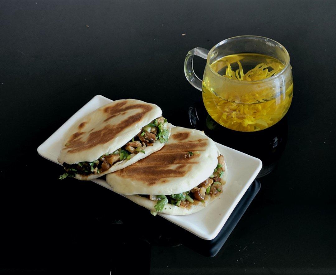 肉夹馍（肉+馍的做法）