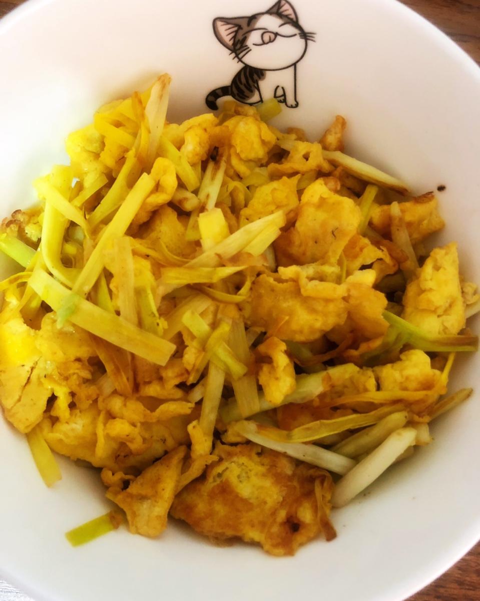 蒜苗炒鸡蛋