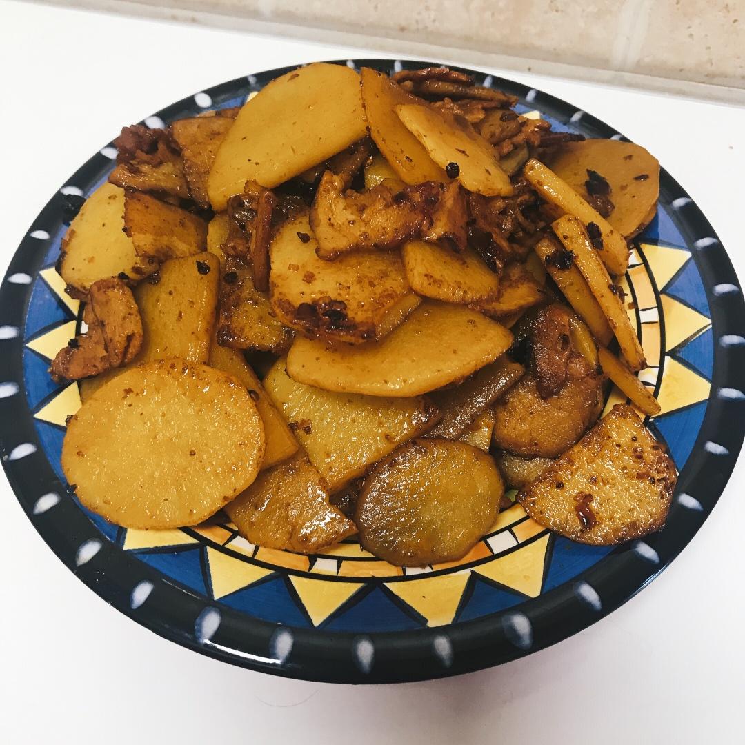 ㊙️好吃到多吃一碗饭的👍🏻［孜然培根土豆片］