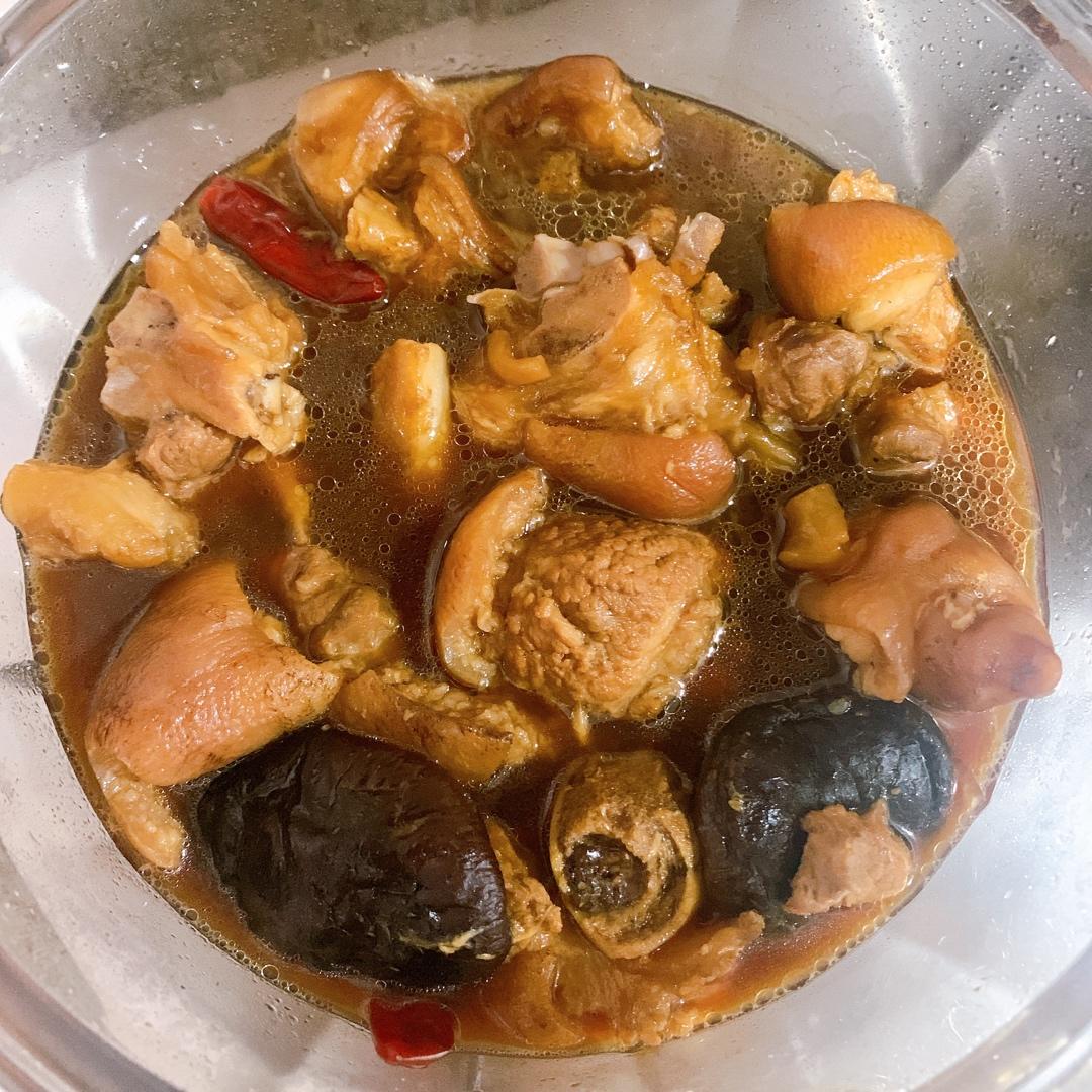家传卤猪脚，不用八角香叶桂皮，最受欢迎的一道菜