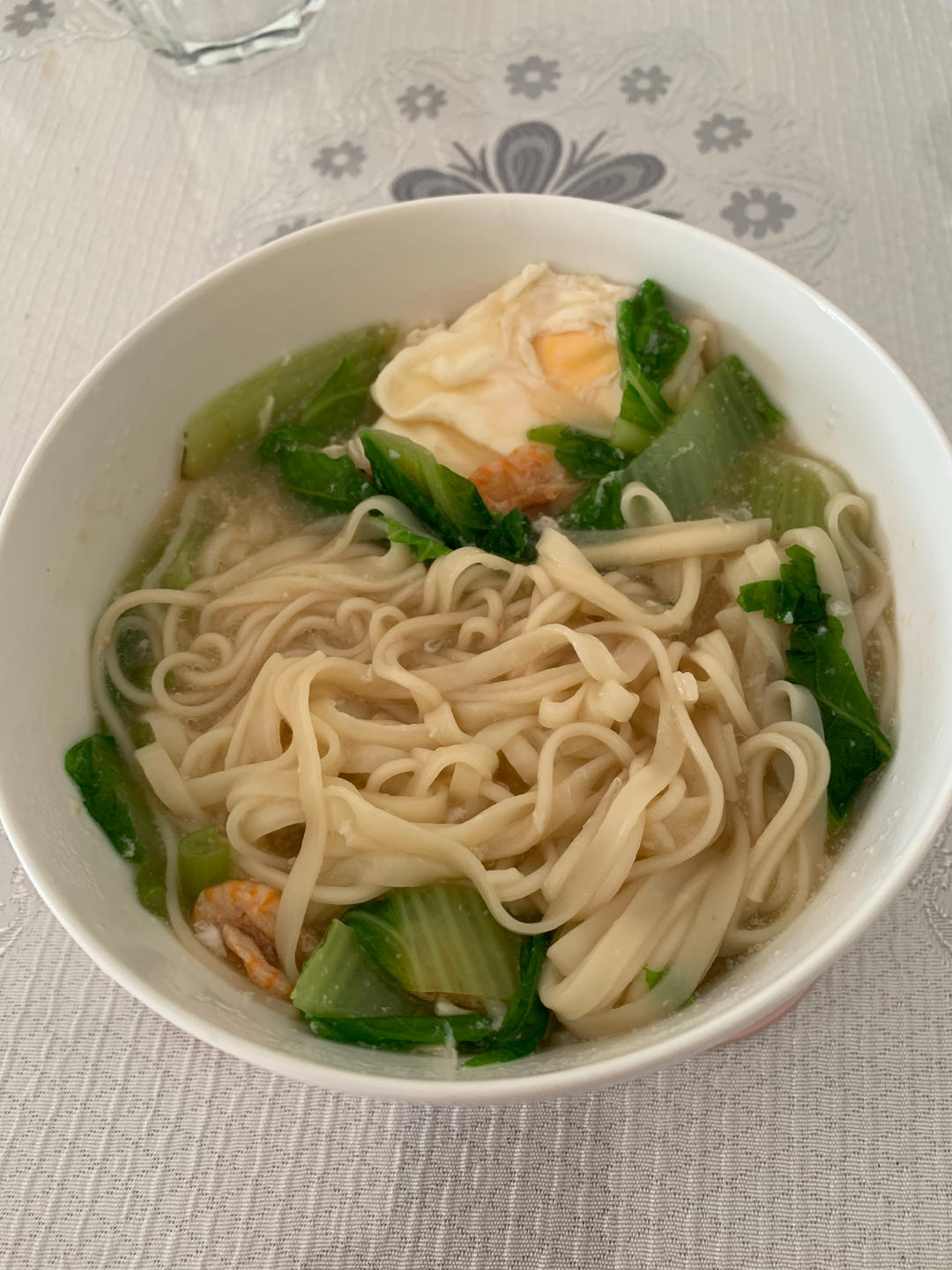 一屋，二人，三餐，四季