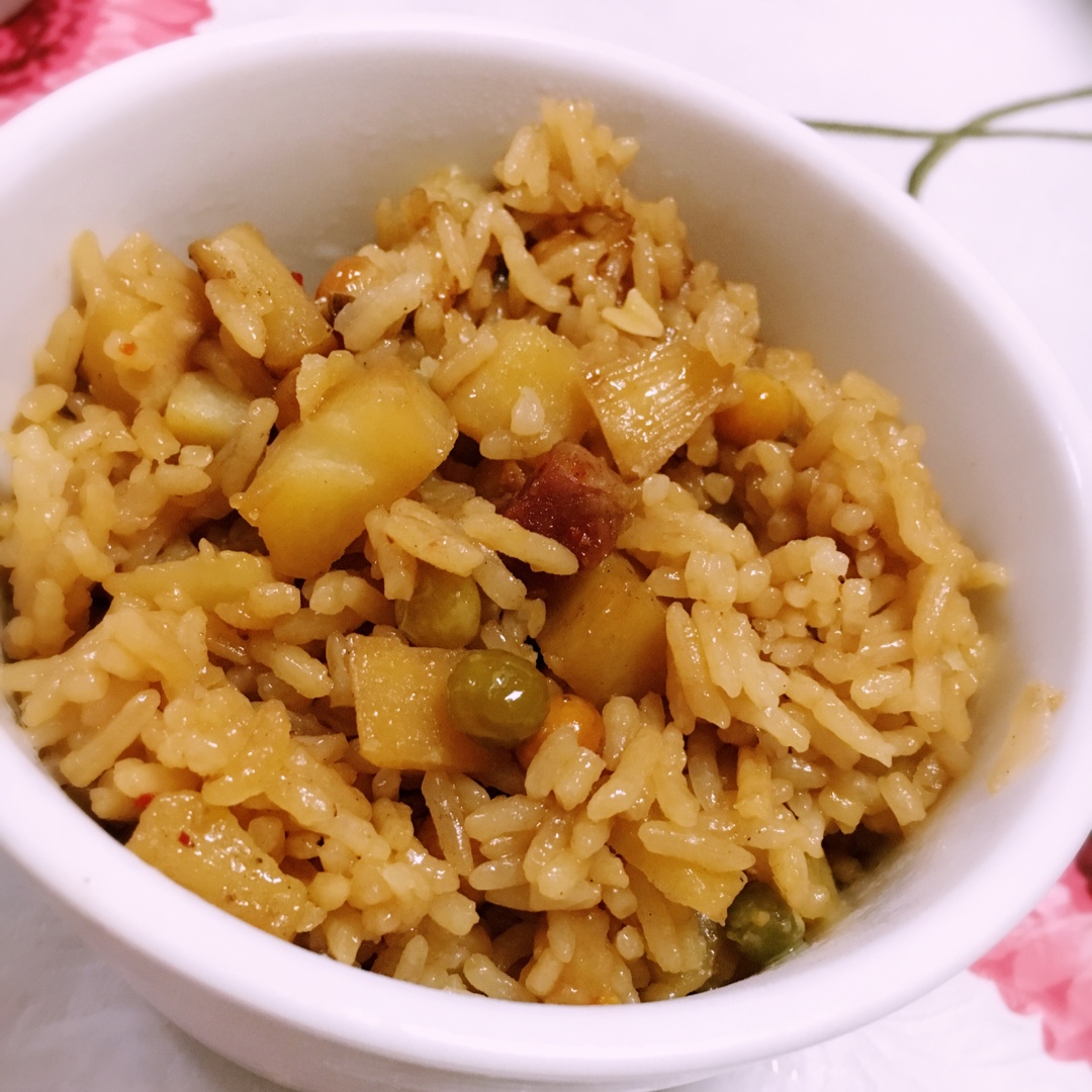 土豆焖饭（电饭锅版）