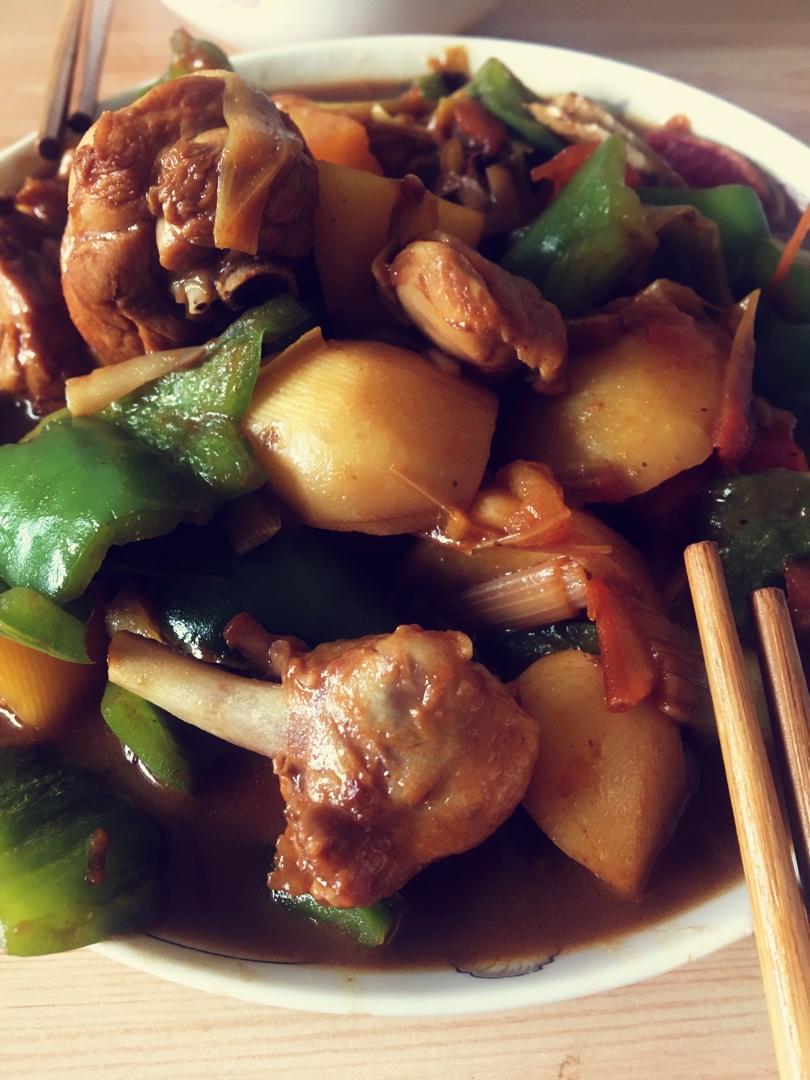 土豆烧鸡腿