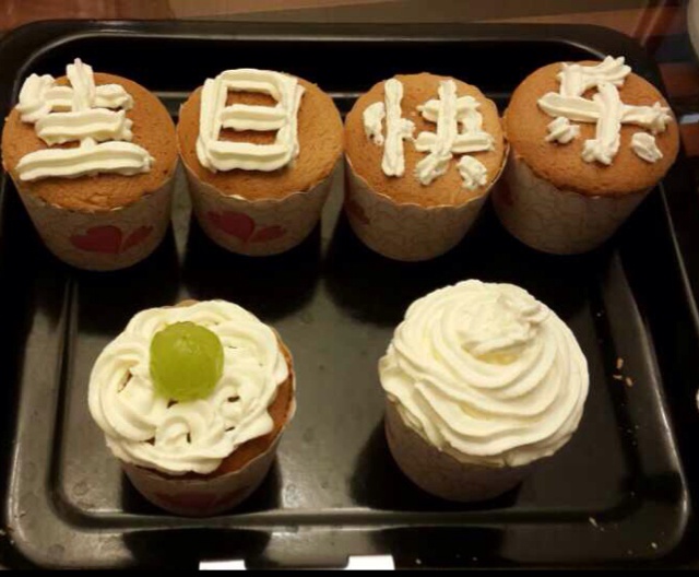 鲜奶油纸杯蛋糕