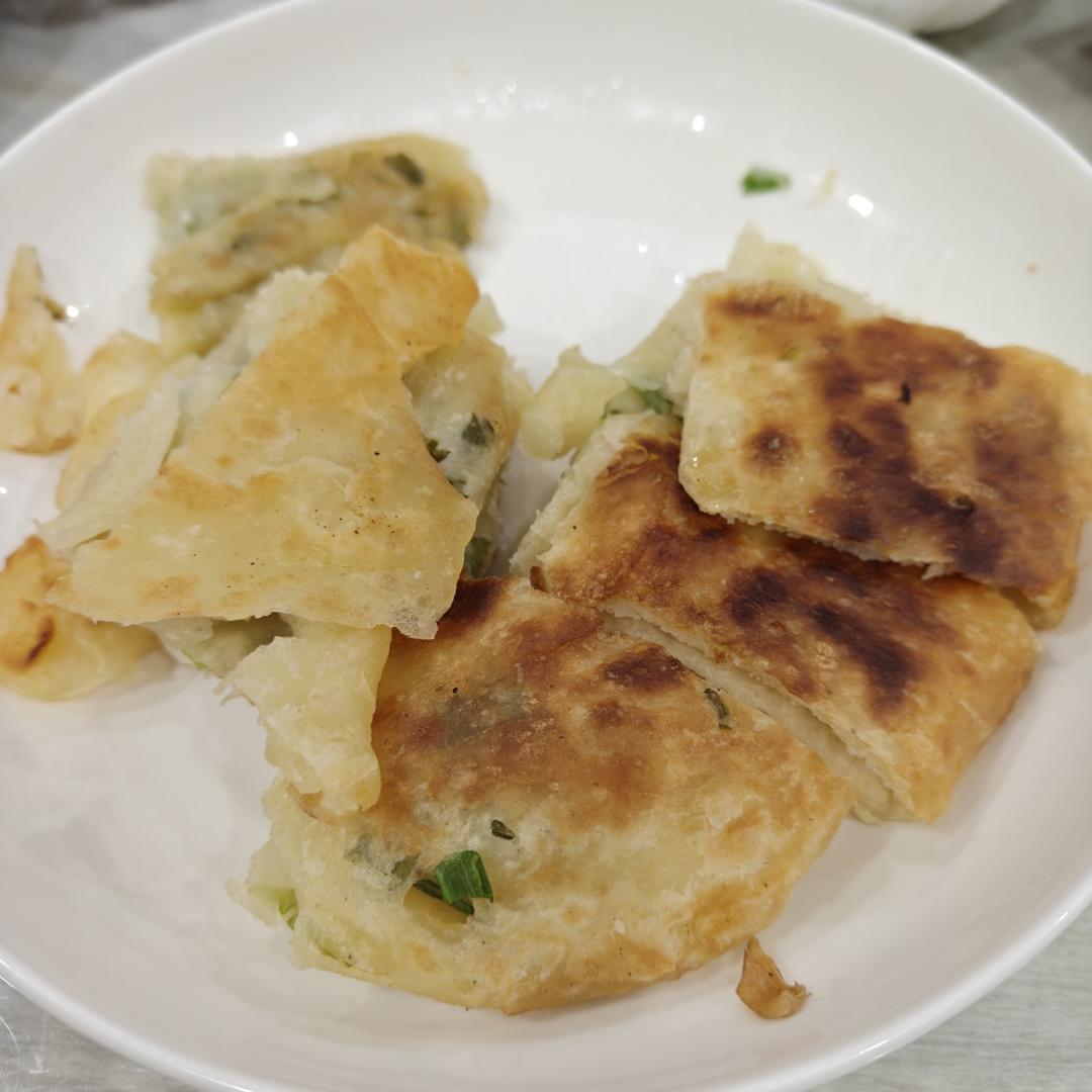 越吃越上头的饼，芝麻香，葱香，好吃到抢光光