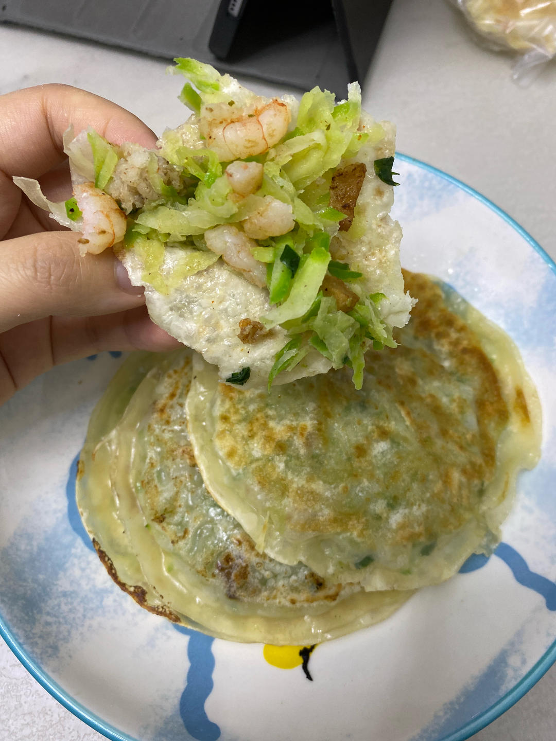 会连续吃八个的萝卜馅饼