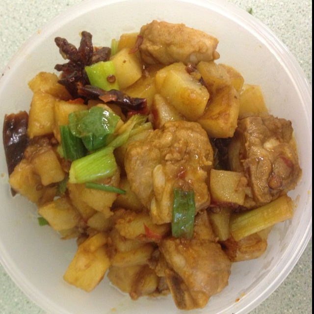 川味土豆烧排骨