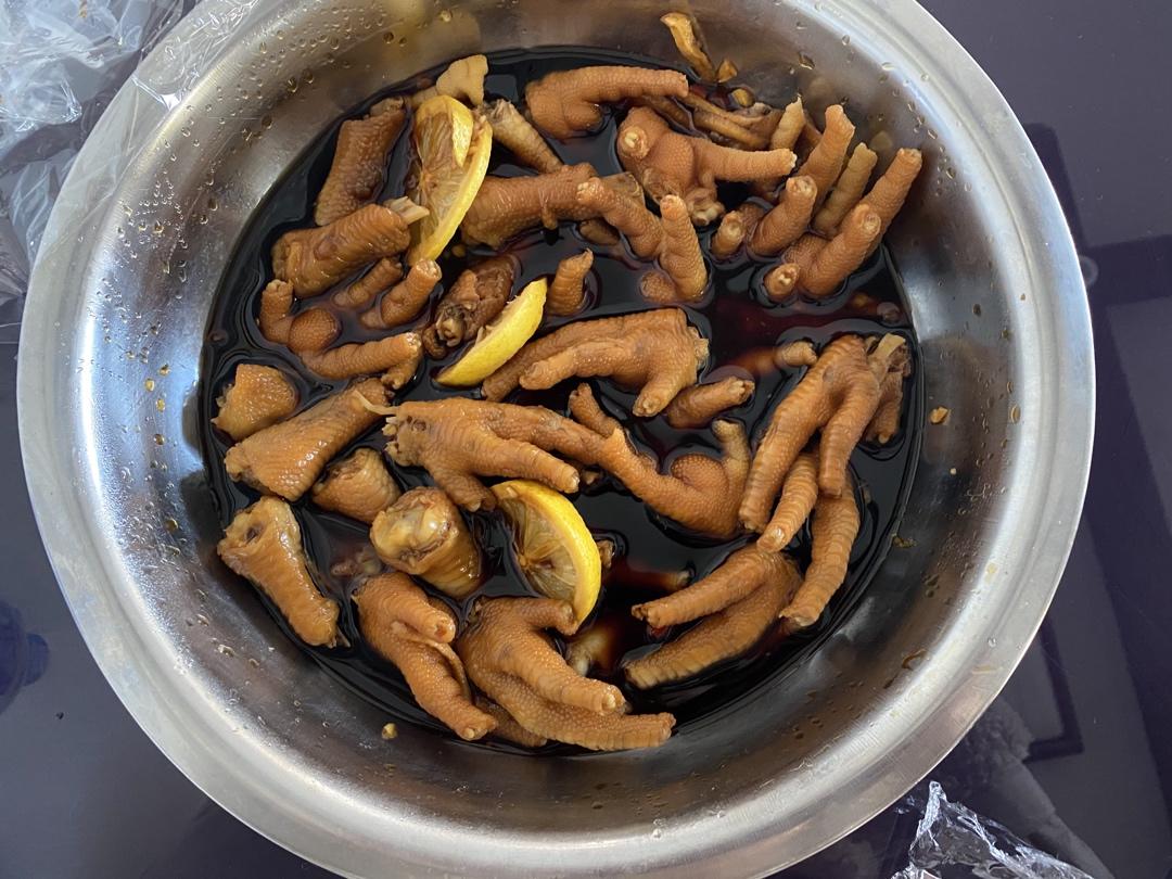 停不下来的秘制凉拌鸡爪