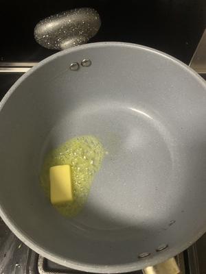 奶油鸡茸蘑菇汤的做法 步骤3
