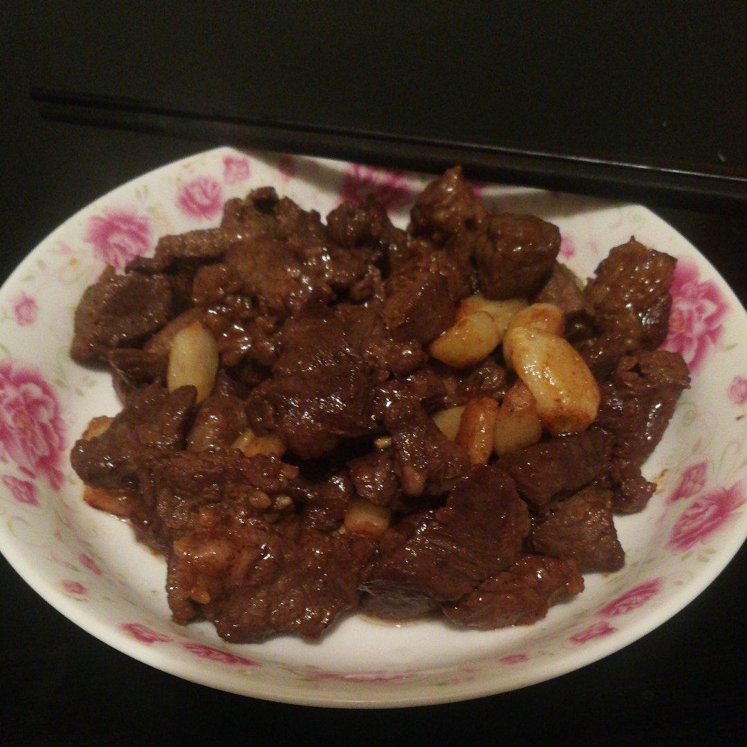 黑蒜子牛肉粒