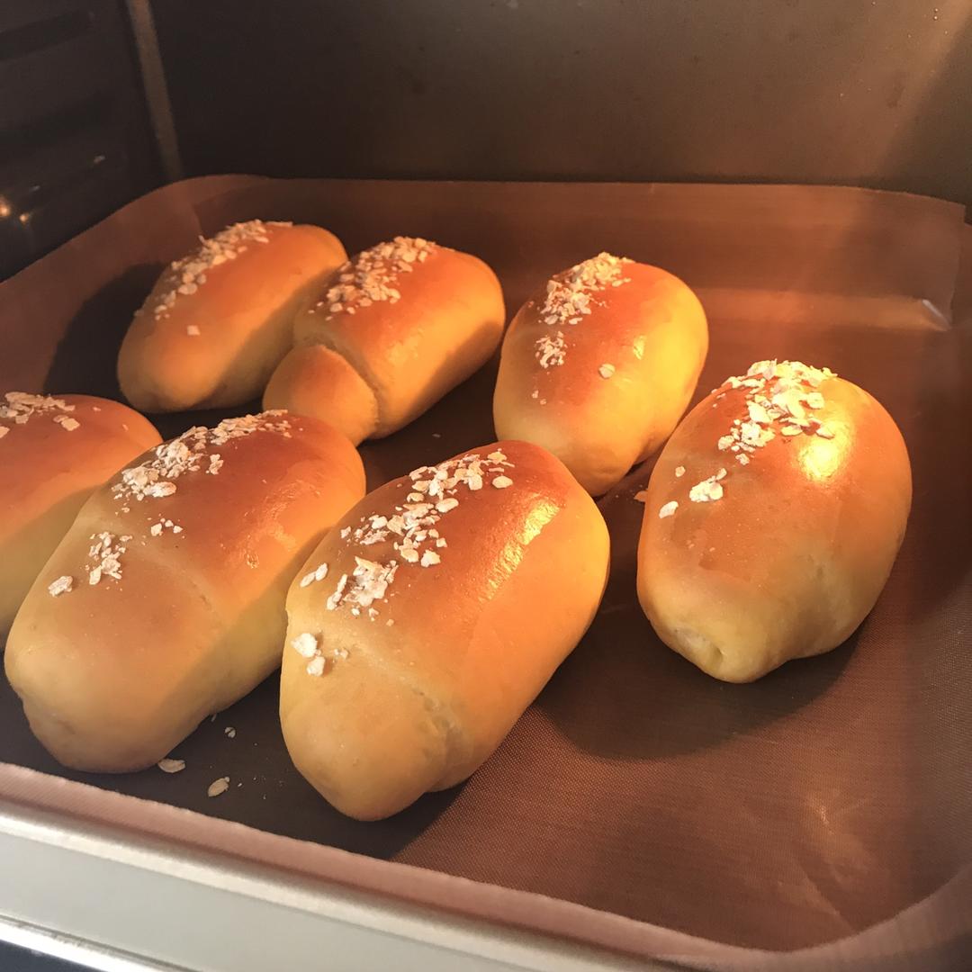 金大旺的胡萝卜小餐包