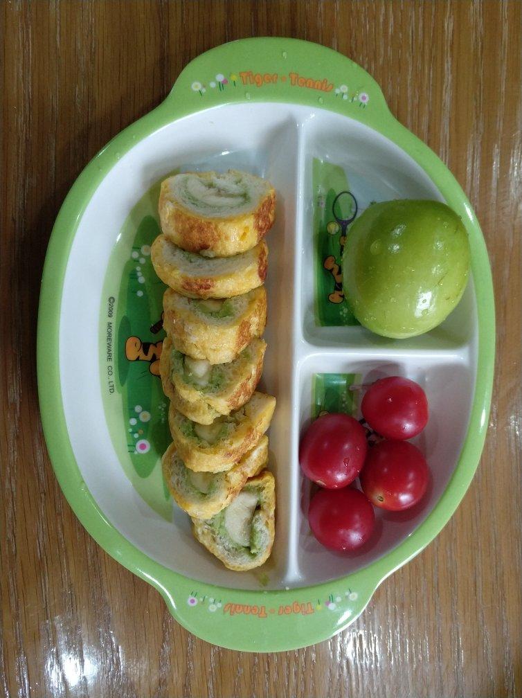 宝宝辅食食谱  牛油果香蕉卷