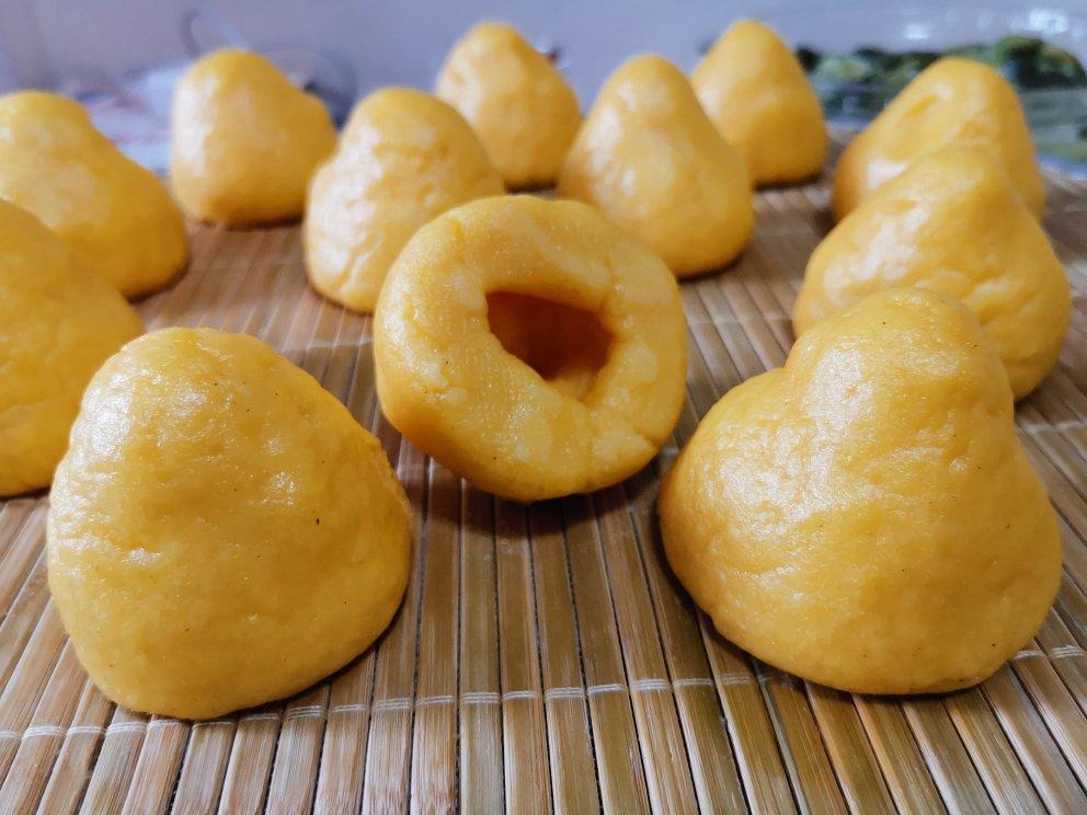 蒸一笼香糯小窝头