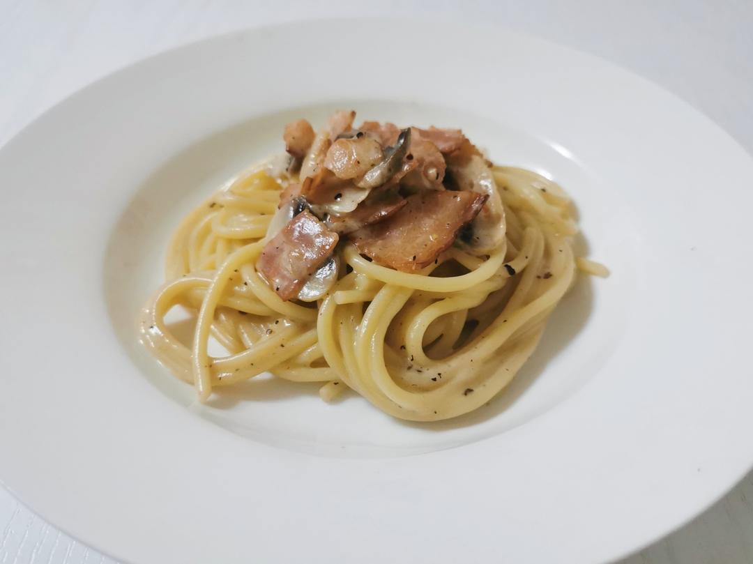 奶油培根意大利面 - Creamy Beacon Linguine