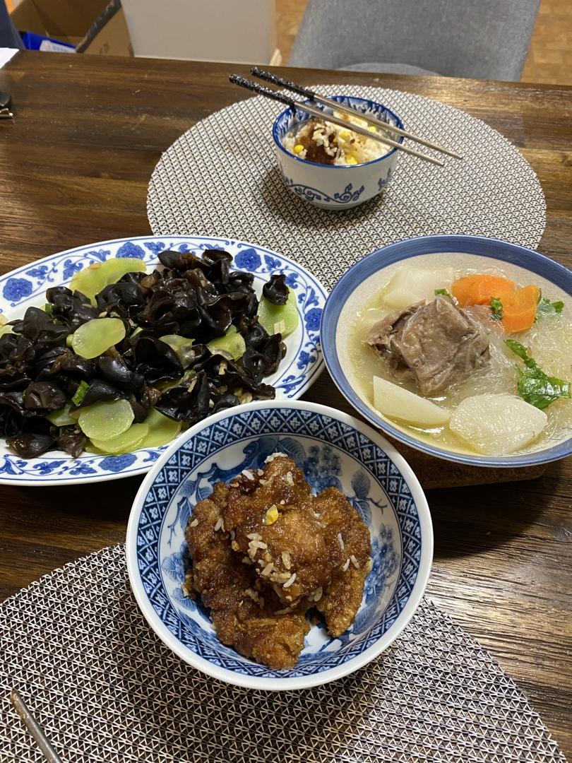 莴笋木耳