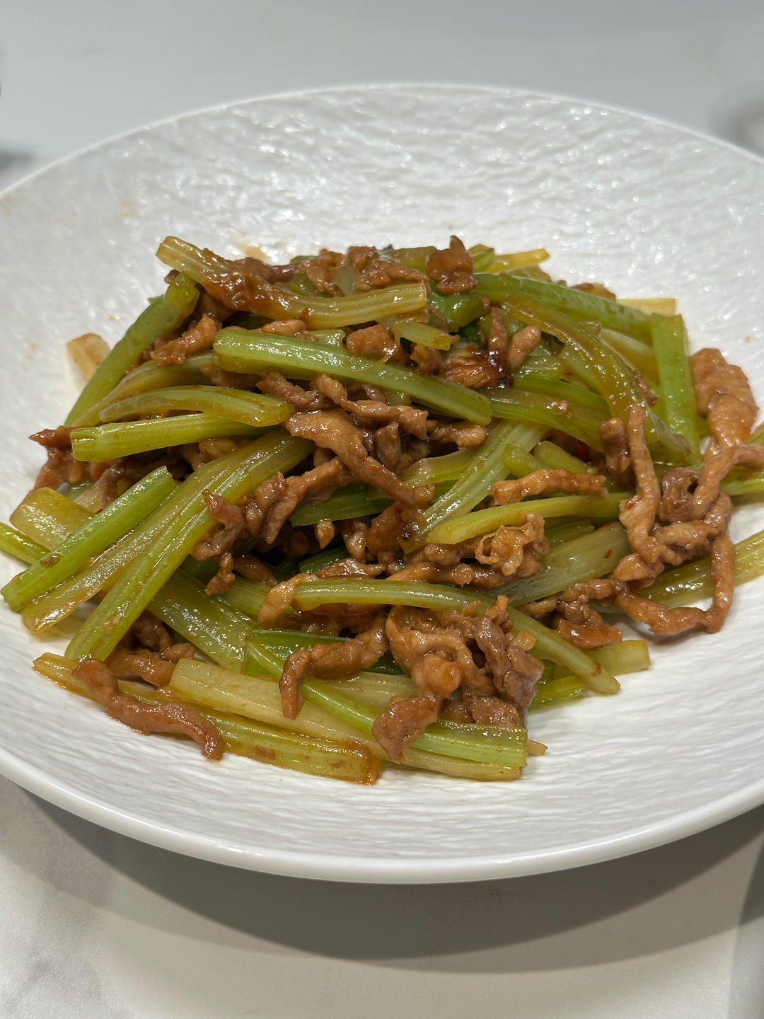 芹菜炒肉丝