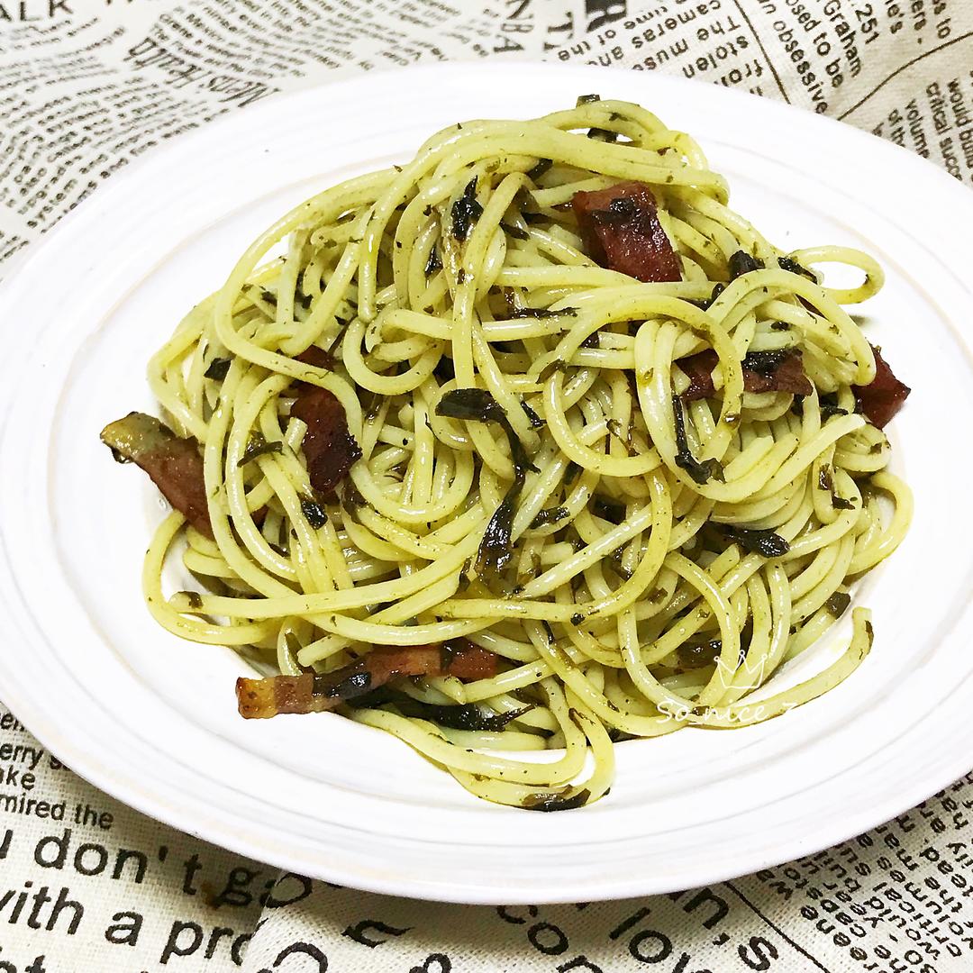 橄榄菜培根意面的做法