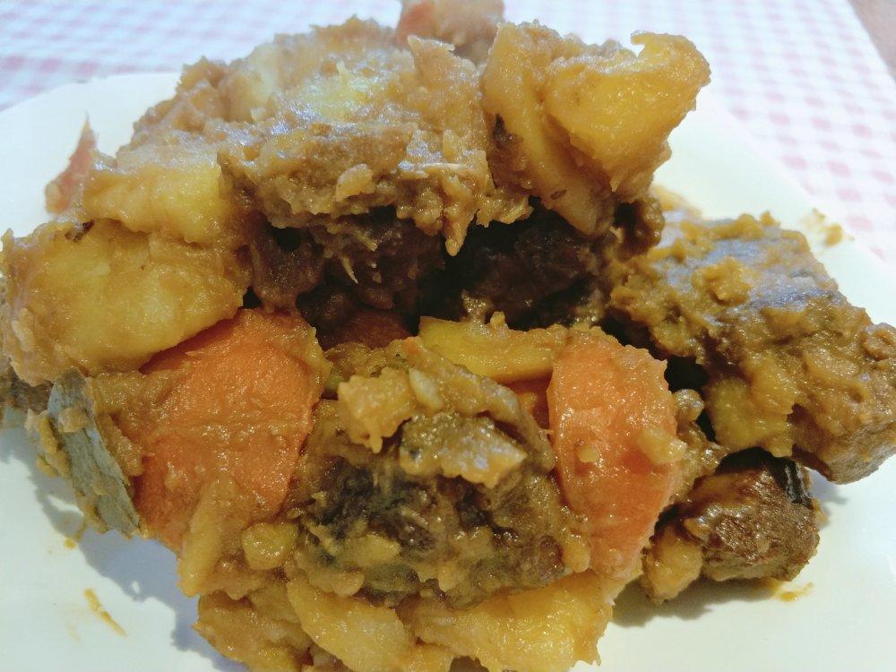 红烧排骨土豆