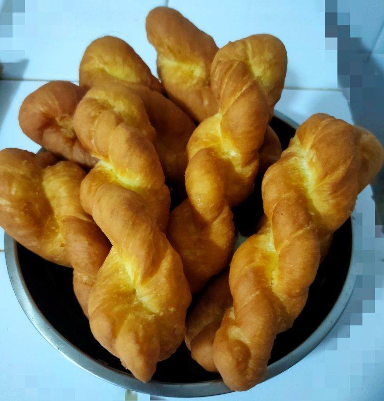 视频食谱～炸麻花