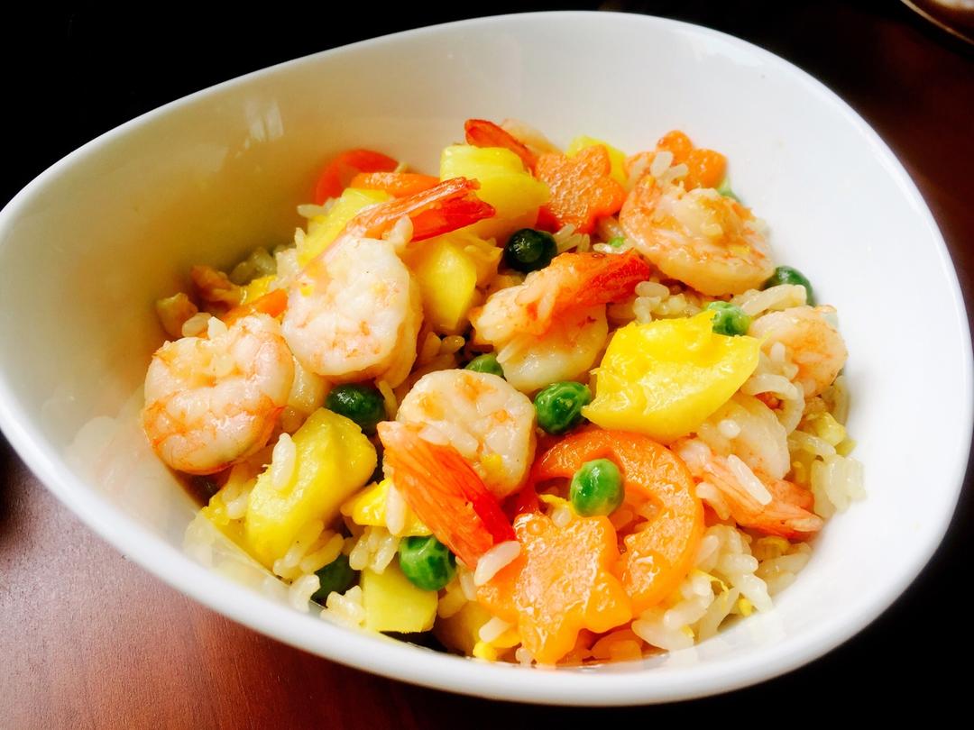 虾仁菠萝炒饭