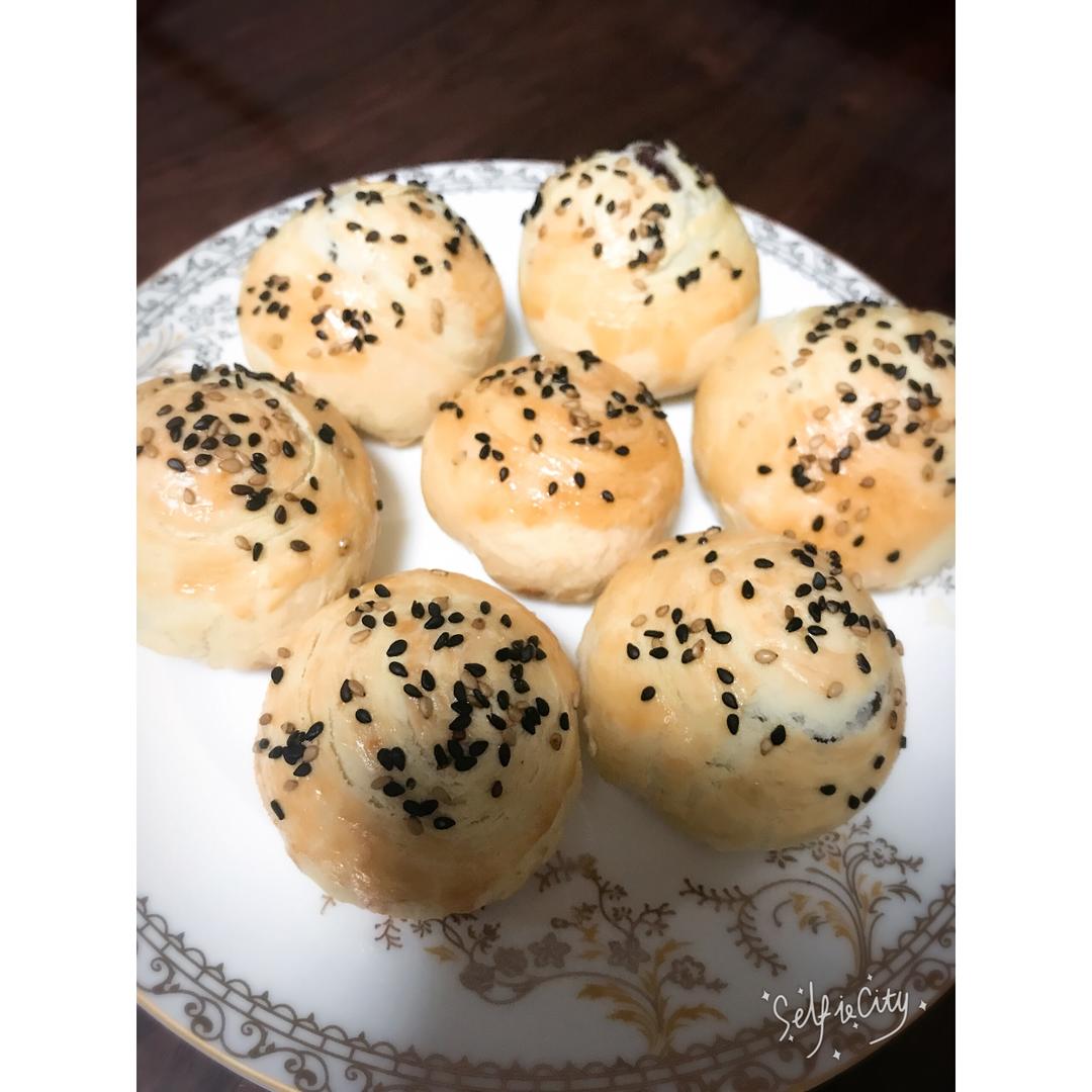 酥皮肉松饼