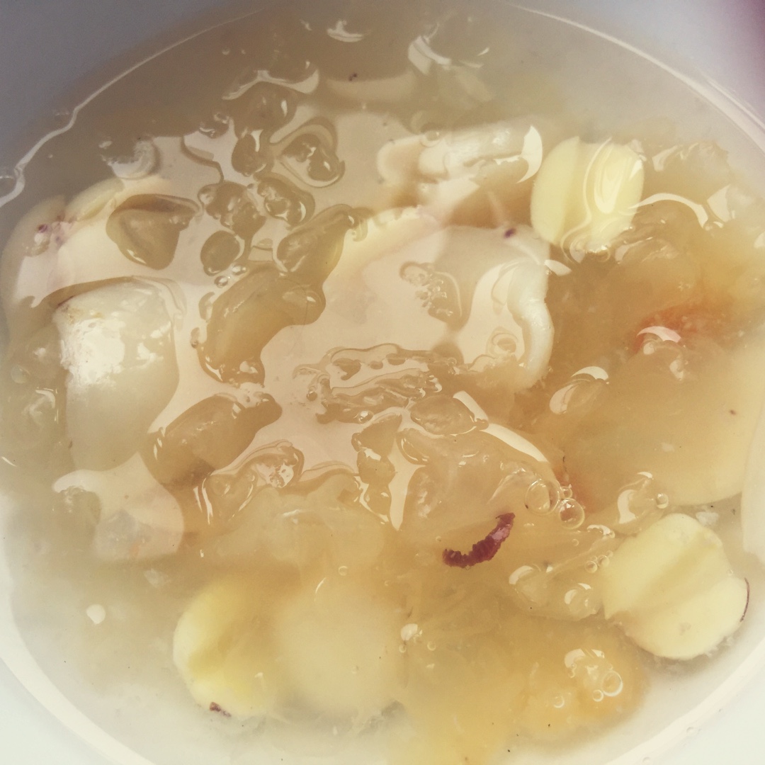 冰糖银耳梨汤