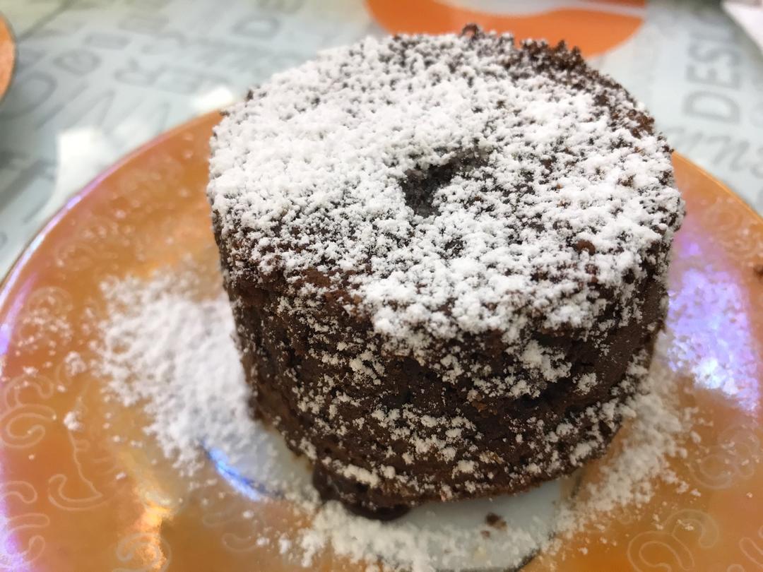 巧克力熔岩蛋糕 Chocolate Molten Lava Cake