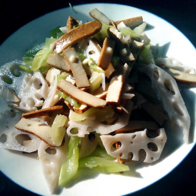 凉拌藕片